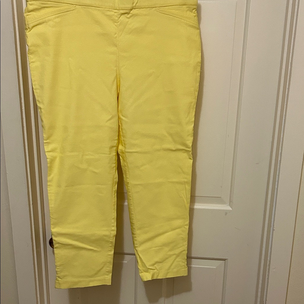 Madison Yellow Pull-On Cropped Pants